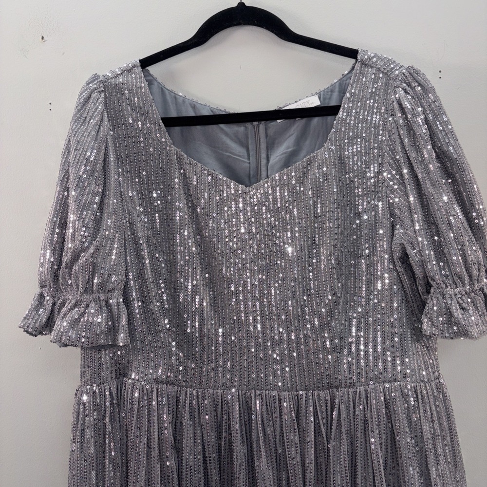 Ivy City Co Clara Midi Dress in Gunmetal Sequins 2XL Swifty Party Whimsi Fairy - Picture 3 of 7